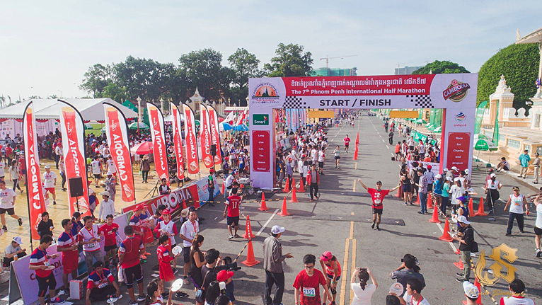 カンボジアのマラソン大会「プノンペン国際ハーフマラソン」