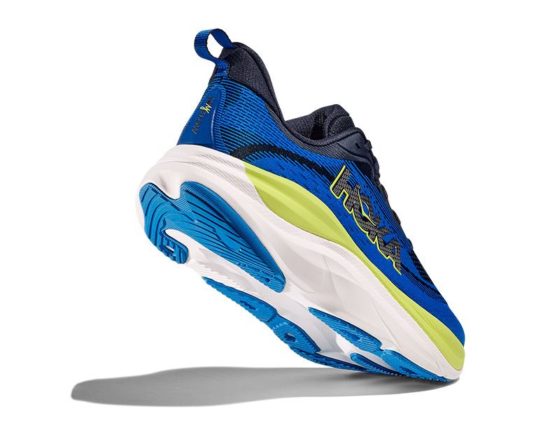 日々の走りを高める、HOKA＜ホカ＞の新作トレーニングモデル「SKYFLOW」が登場、7月1日より発売開始