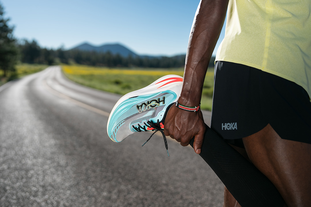 HOKA＜ホカ＞から、走りのペースを押し上げるカーボンプレート搭載のスピードモデル「CIELO X1 2.0」が新登場。2月17日より発売開始