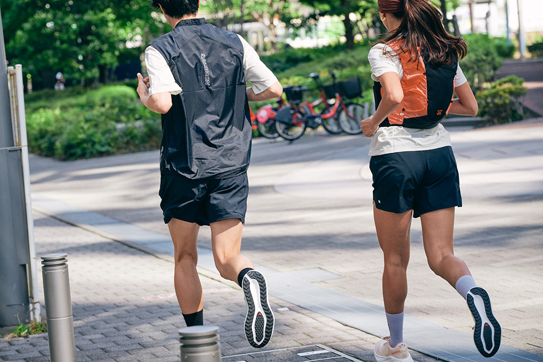 Salomon AERO GLIDE 3 GRVLはロードからトレイルまであらゆるシーンで快適な走り心地！