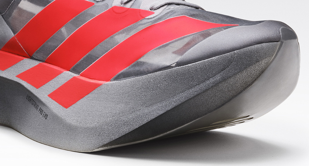 adidas＜アディダス＞から、記録破りのレーシングシューズの第2弾「ADIZERO ADIOS PRO EVO 2」が登場。5月下旬より発売
