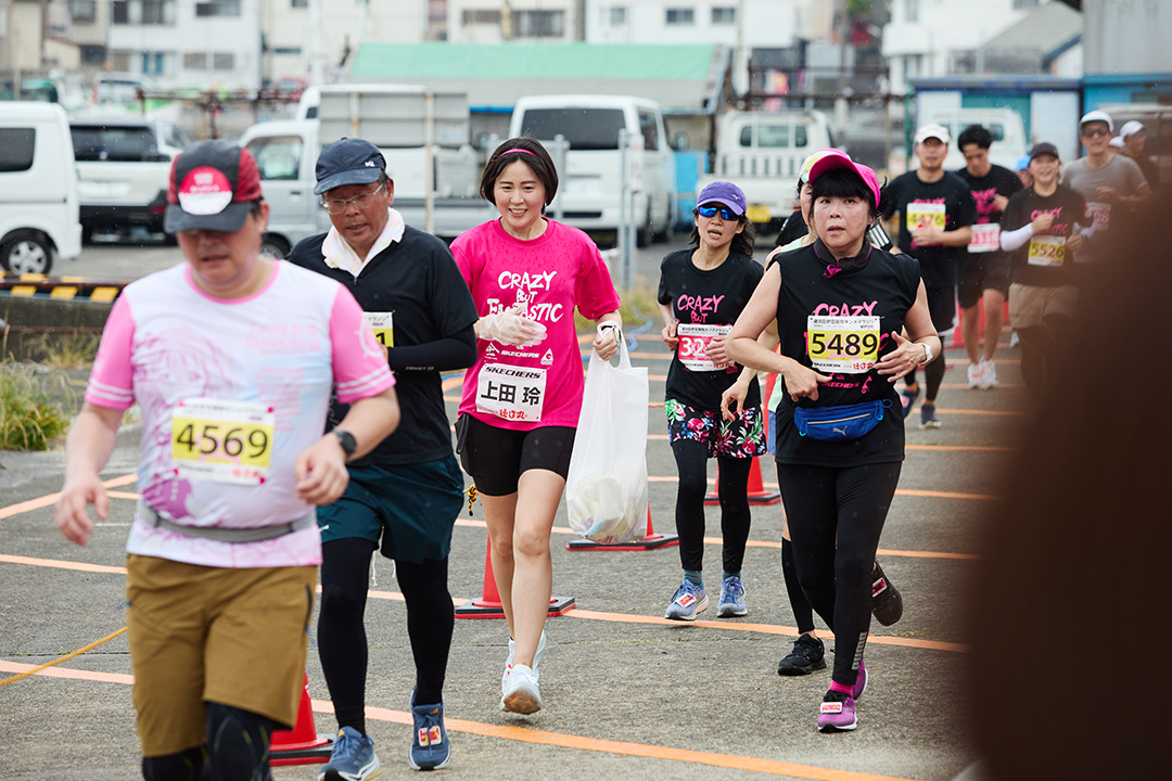 伊豆稲取キンメマラソンにおいてSKECHERS<スケッチャーズ>の新世代ランニングシューズの走行性能の高さを体感した！