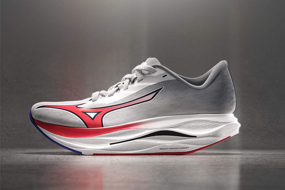 Mizuno＜ミズノ＞の最新レーシングシューズ「WAVE REBELLION FLASH 3」が登場。8月6日より発売開始
