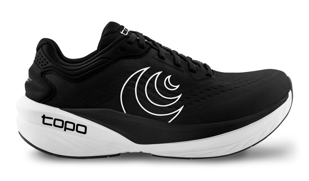 Topo Athletic＜トポアスレティック＞の人気ロードモデルがアップデート。ハイクッションモデル「PHANTOM4」が登場