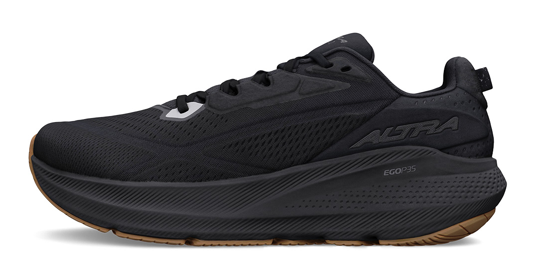 最大級のクッションと快適さが進化。ALTRA<アルトラ>から新ミッドソール搭載の「FWD VIA 2」が登場。10月18日発売
