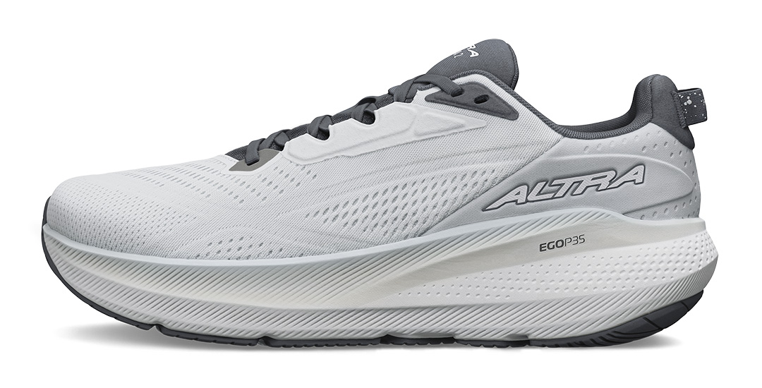 最大級のクッションと快適さが進化。ALTRA<アルトラ>から新ミッドソール搭載の「FWD VIA 2」が登場。10月18日発売