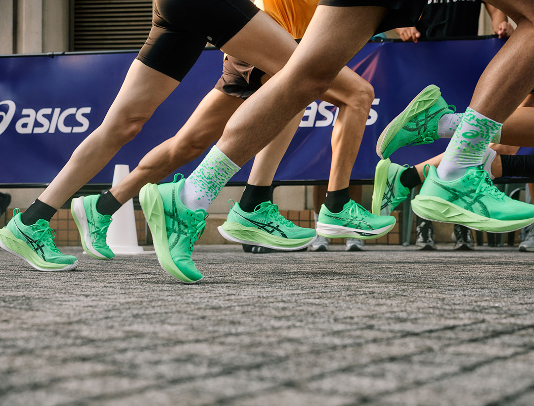 駅伝にリスペクトを込めたASICS<アシックス>のランニングシューズコレクション「EKIDEN Pack」が、11月6日より順次発売