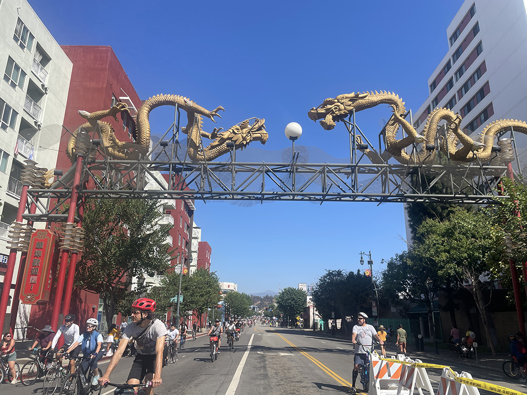 ロサンゼルスのど真ん中を走る—「CycLAVia」体験記