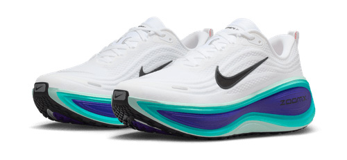 富士山を彷彿とさせるカラーで登場。NIKE＜ナイキ＞の「CASUAL RUN CLUB PACK」第2弾が、スポーツデポ・アルペンにて11月21日より限定発売開始