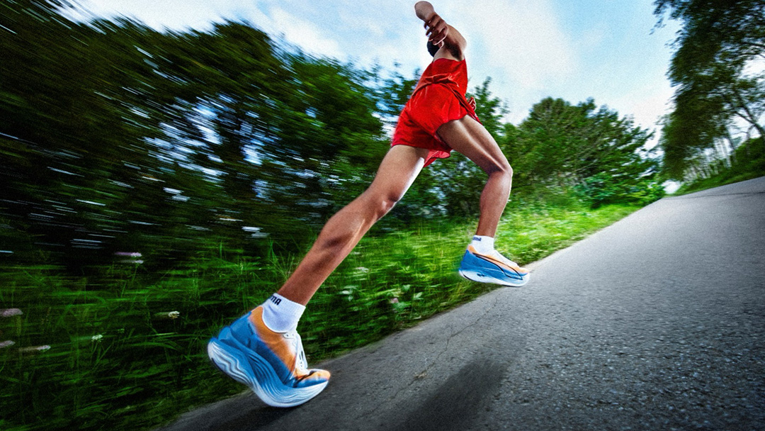 PUMA ヴェロシティニトロ4 駅伝 EKIDEN 26.0 PUMA公式】ウィメンズ ヴェロシティ ニトロ 4 EKIDEN ランニングシューズ