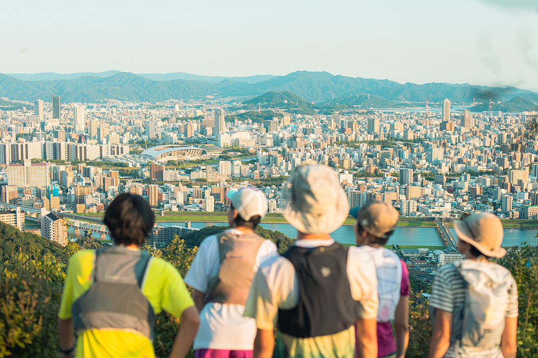 広島・都市隣接登山道を走るトレイルランニングレース「HIROSHIMA TRAIL 2026」が4月に初開催。エントリー受付は12月10日から