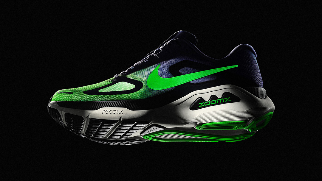 快適さと楽しさを併せ持つスタビリティシューズの新作、「ナイキ ストラクチャー プラス」が2月5日より発売