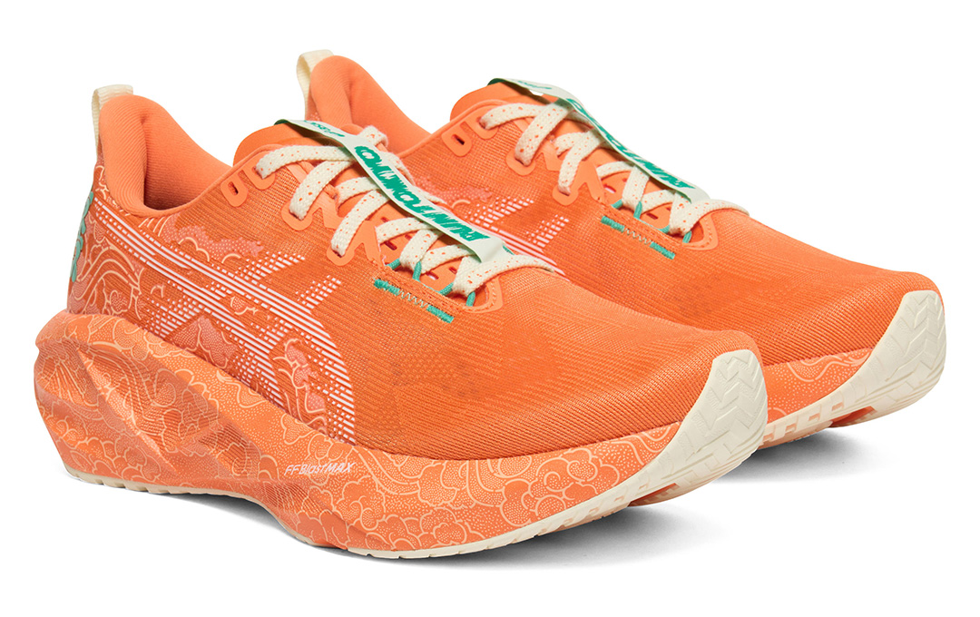 「東京マラソン2026」を記念したASICS＜アシックス＞のランニングシューズ2モデルが発売。「息吹」をモチーフにしたグラフィックを採用