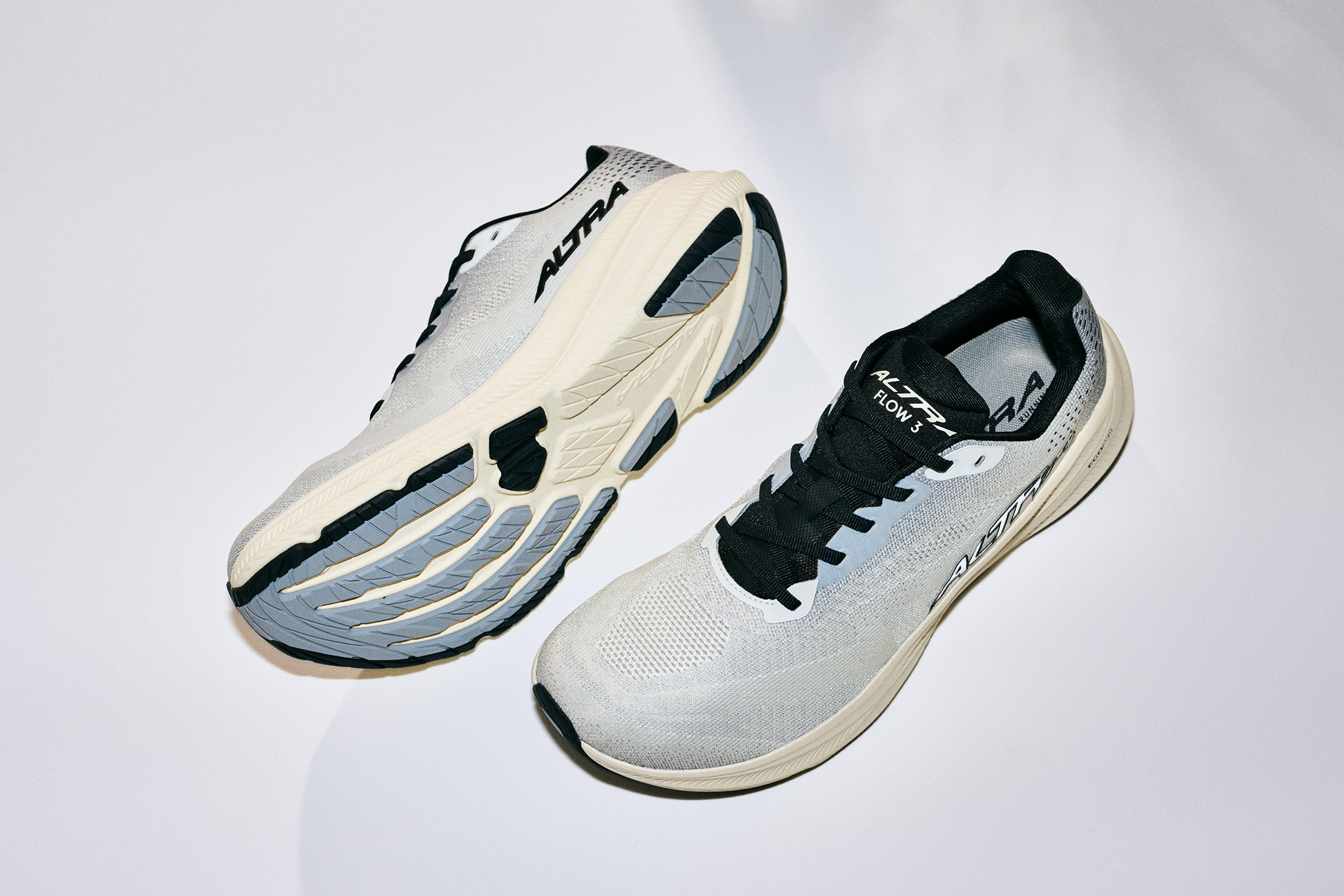 厚底時代だからこそALTRA<アルトラ>でロードもトレイルも自然な走りで駆け抜ける