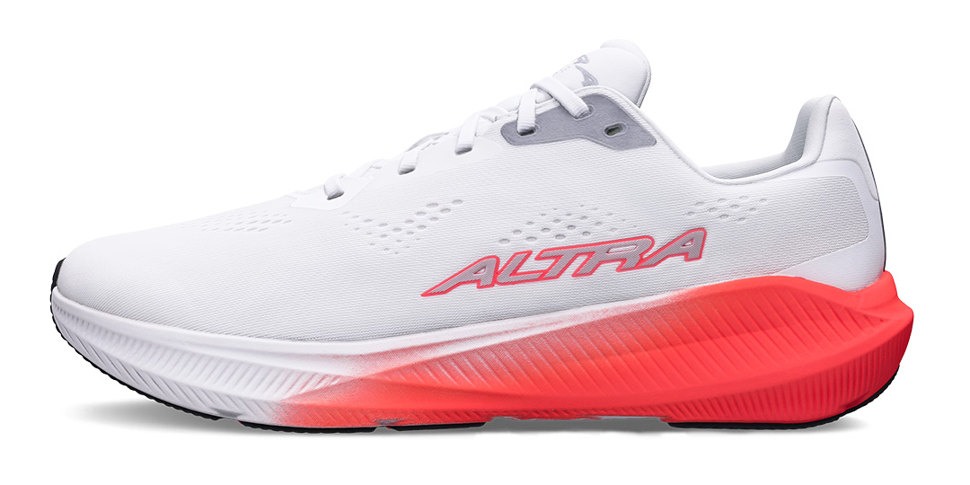 ロード・トレイルそれぞれの環境に特化したALTRA<アルトラ>の「EXPERIENCE」シリーズから、最新3モデルが同時発売