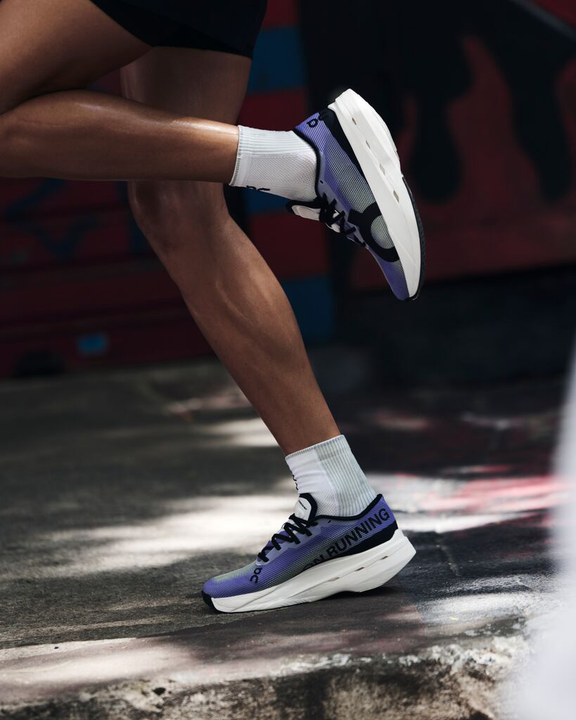 On<オン>から、レースに特化したCloudboomコレクションの新作「Cloudboom Volt」が登場