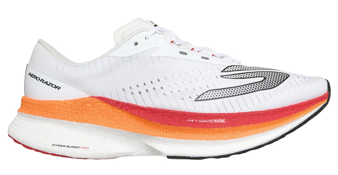 SKECHERS<スケッチャーズ>から、春のロードを軽やかに駆け抜ける超軽量スピードモデル「SKECHERS AERO Razor」が登場