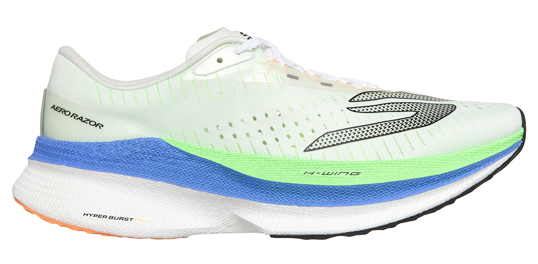 SKECHERS<スケッチャーズ>から、春のロードを軽やかに駆け抜ける超軽量スピードモデル「SKECHERS AERO Razor」が登場