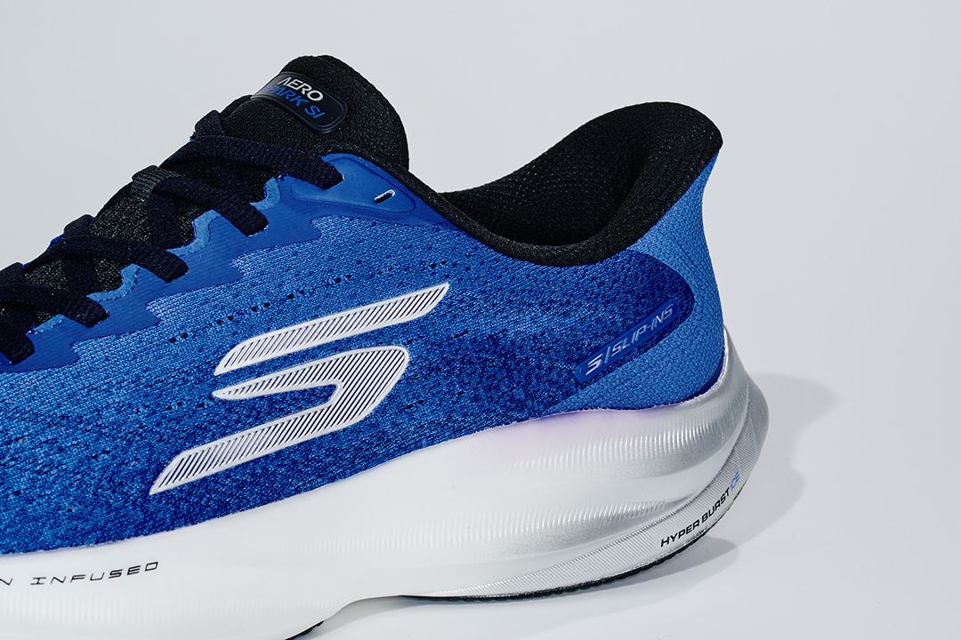 ハンズフリーで履けて快適にフィット。SKECHERS<スケッチャーズ>からスリップインズランニングシューズが登場！
