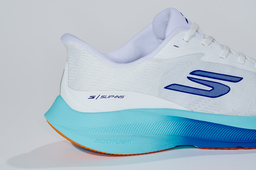 ハンズフリーで履けて快適にフィット。SKECHERS<スケッチャーズ>からスリップインズランニングシューズが登場！