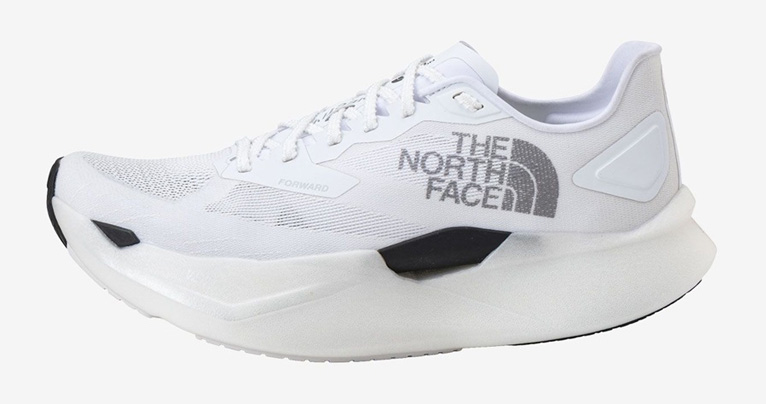 THE NORTH FACE＜ザ・ノース・フェイス＞のオンロードモデル最新作「VECTIV Forward」が登場。反発性と安定性のバランスを好むランナーへ