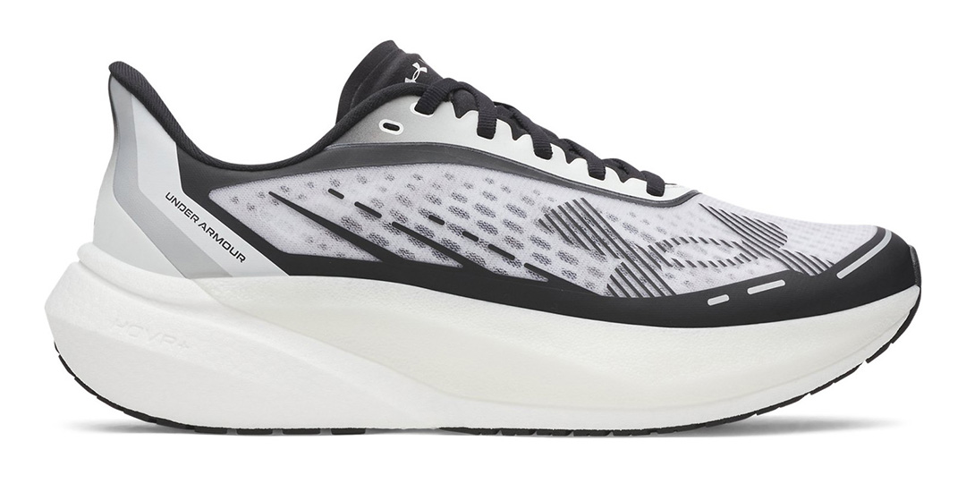 UNDER ARMOUR＜アンダーアーマー＞の「UA ベロシティ」シリーズから「UAベロシティ ディスタンス」が登場。驚くほど柔らかく、弾む一足