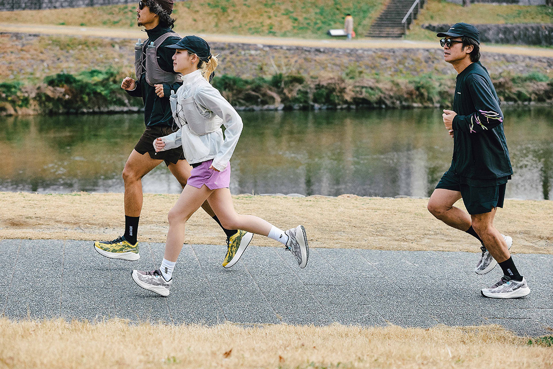 京都旅ランで活躍したサロモン「エアロ グライド 4 グラベル」の履き心地を実走レビュー！