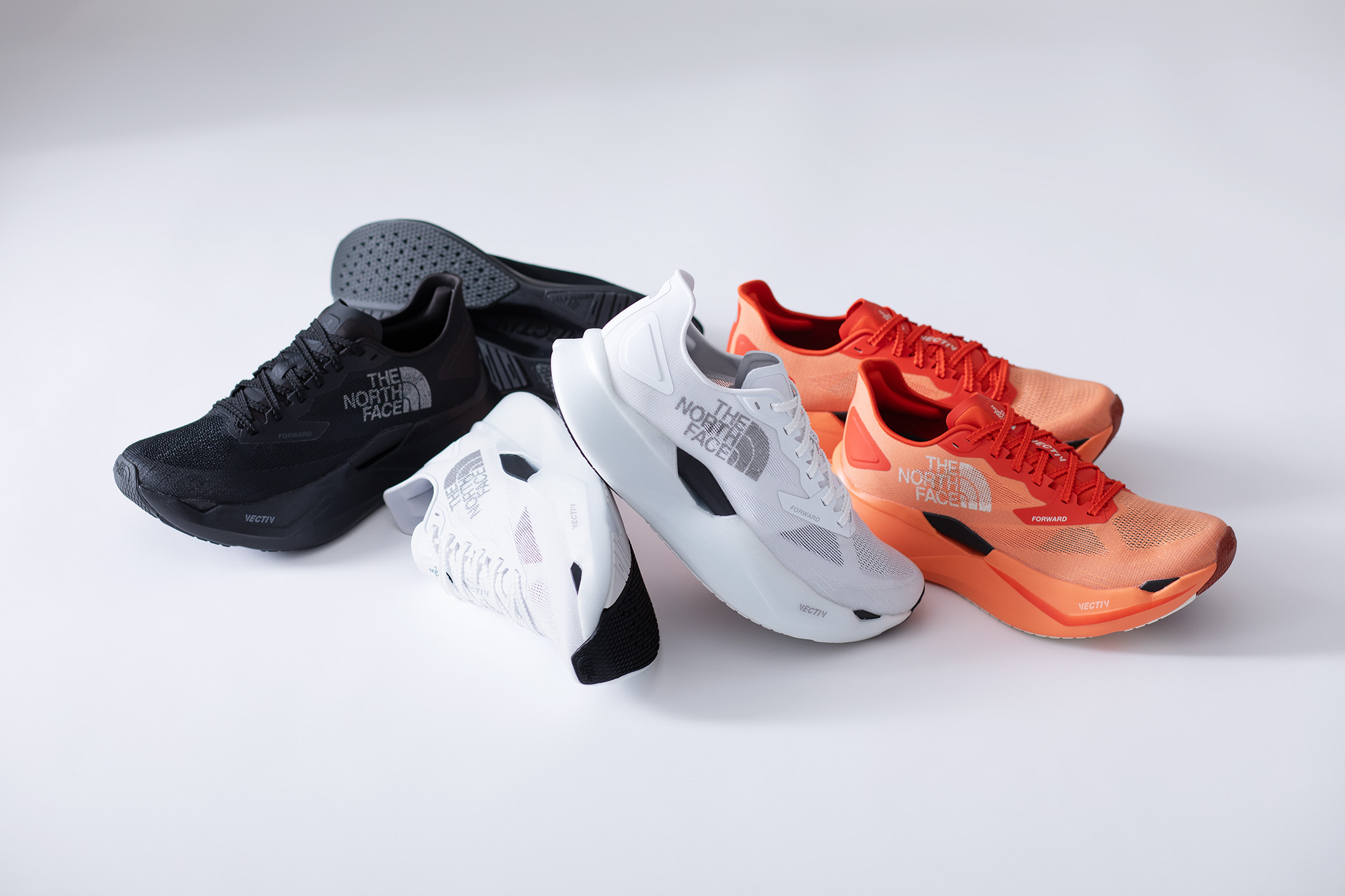 VECTIV for ROAD RUNNING Part.1　遂に登場した、VECTIVのロードランニングシューズ。VECTIV Forward / VECTIV versa