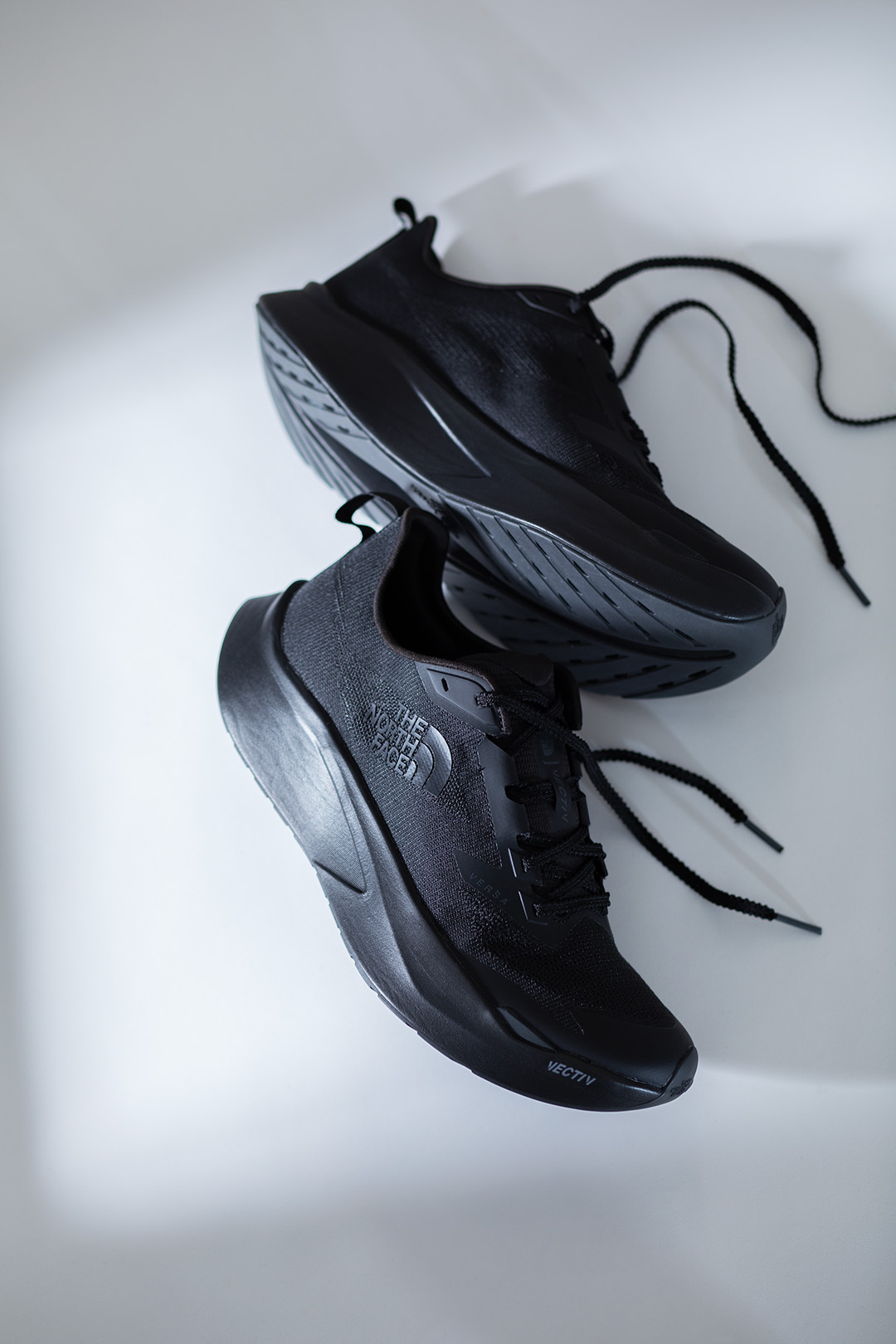 VECTIV for ROAD RUNNING Part.1　遂に登場した、VECTIVのロードランニングシューズ。VECTIV Forward / VECTIV versa