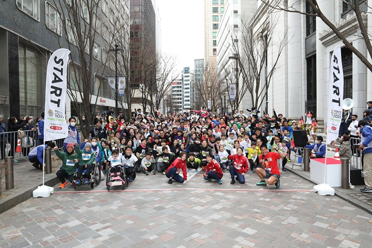 東京マラソン当日の朝に開催。「東京マラソンファミリーラン2024」が1月9日より募集開始